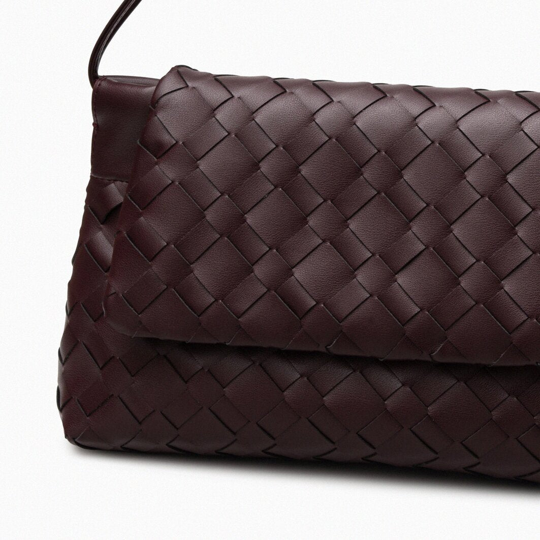 Elora Shoulder Bag