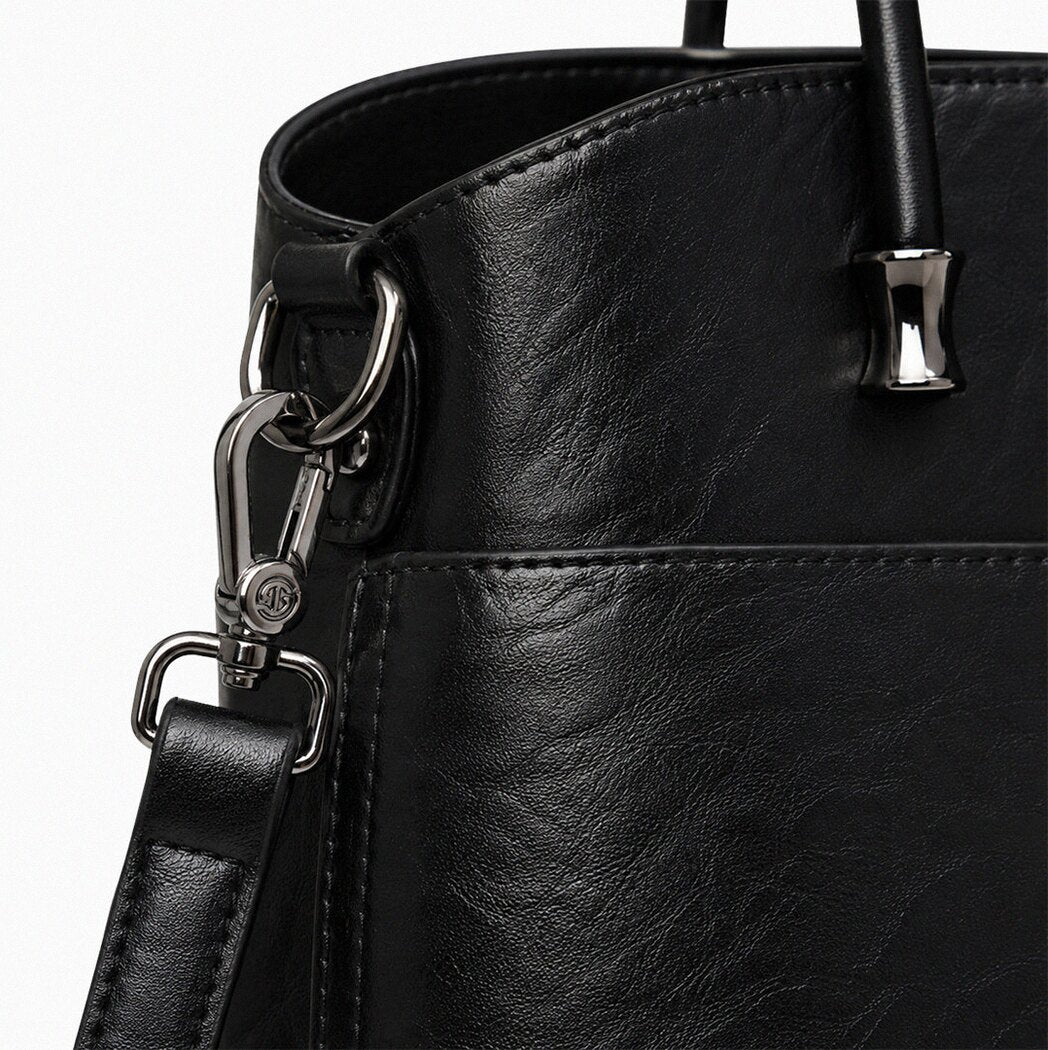Naomi Bucket Tote